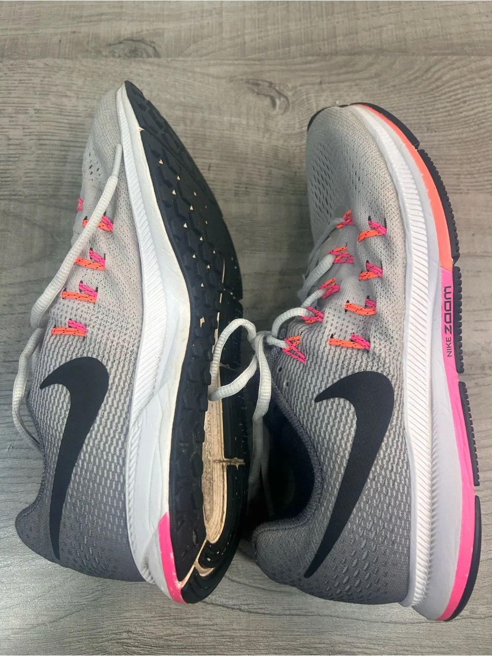Nike Air Zoom Pegasus 33 Running Shoes Gray Pink Women’s Athletic Sneakers Sz9.5